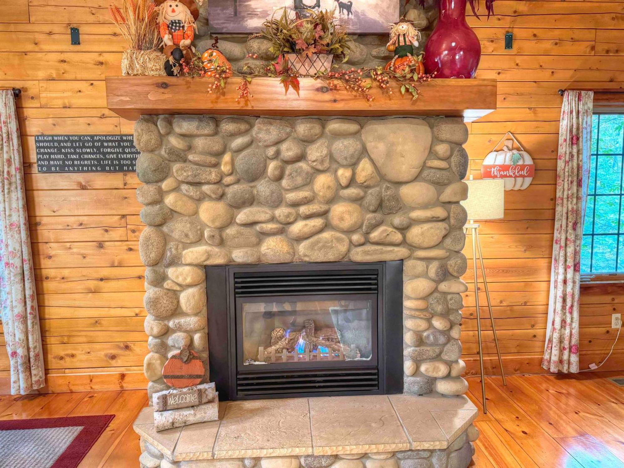 Ferngully Creek Cabins Millersburg Exterior photo