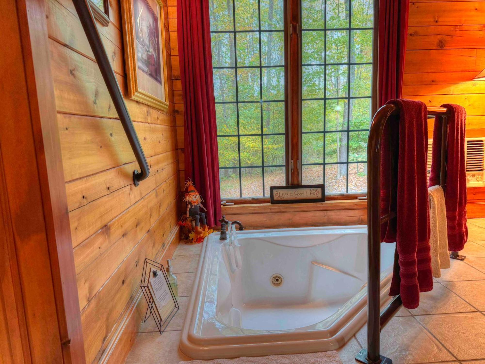 Ferngully Creek Cabins Millersburg Exterior photo