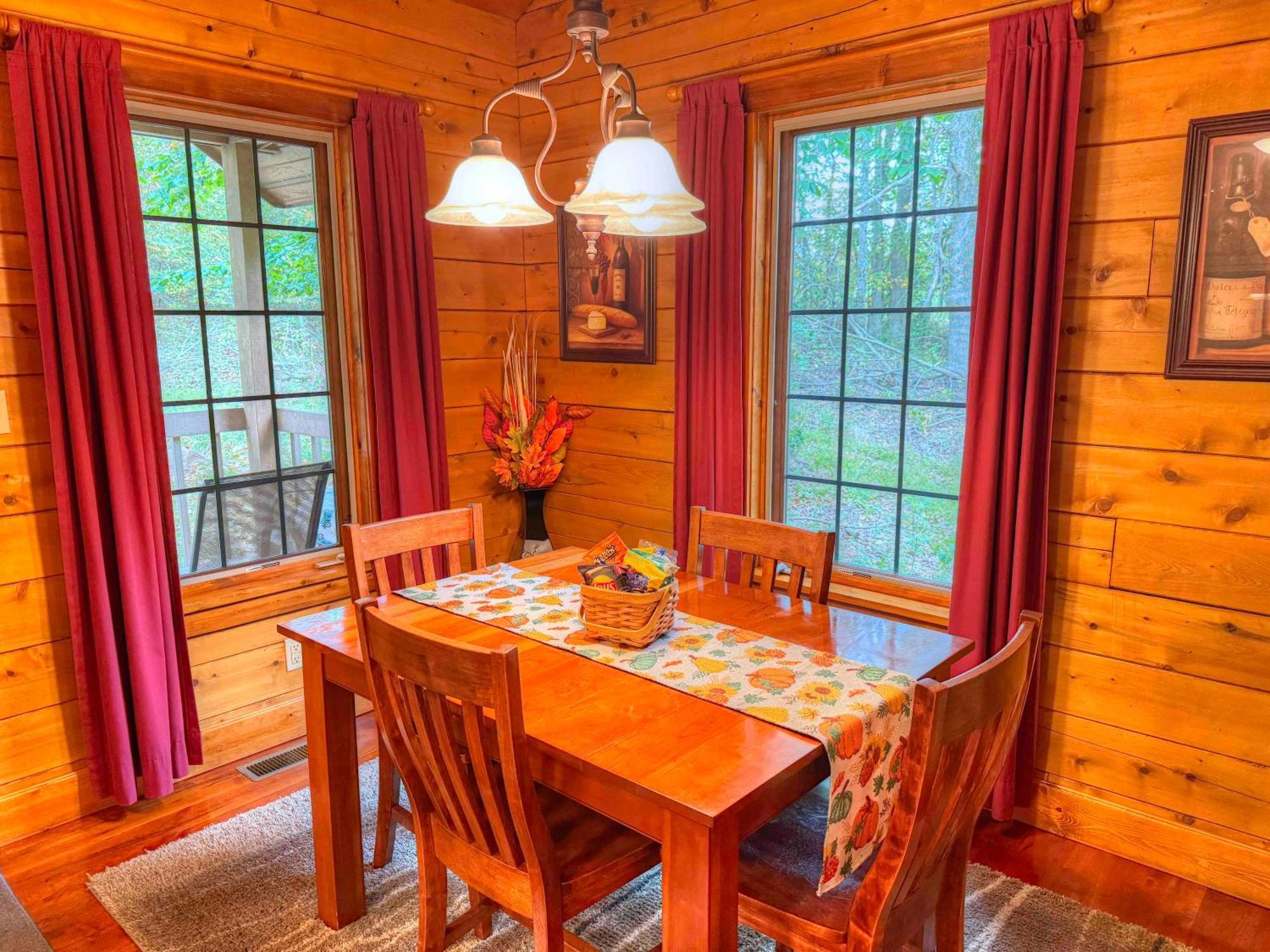 Ferngully Creek Cabins Millersburg Exterior photo