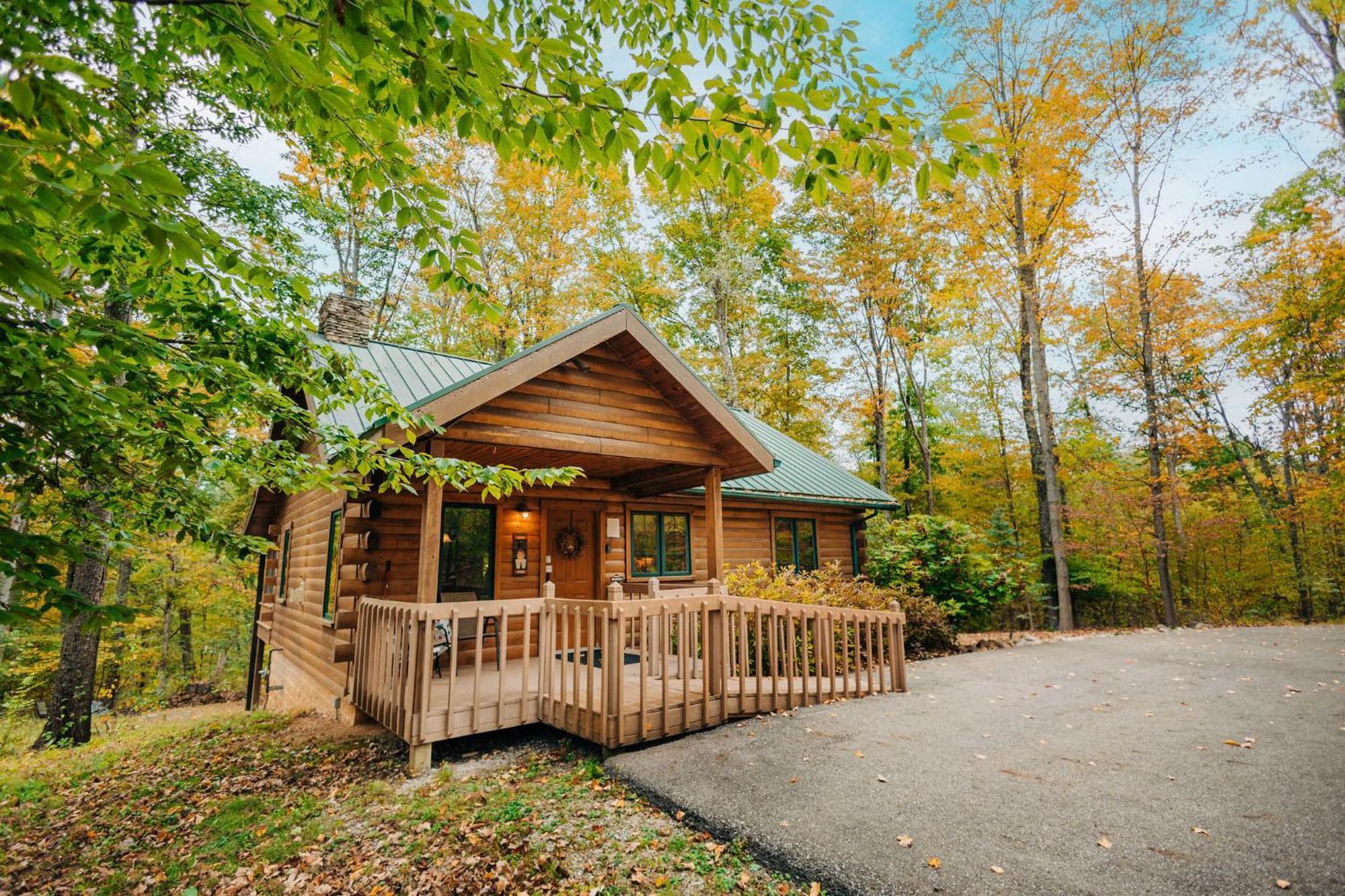 Ferngully Creek Cabins Millersburg Exterior photo