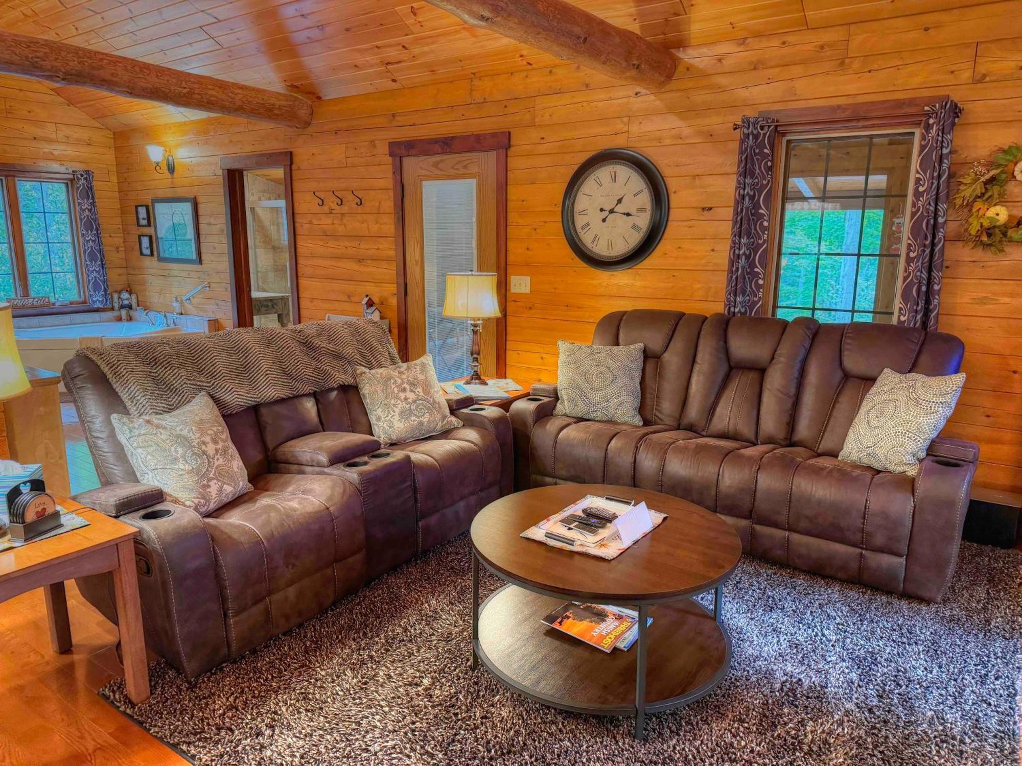 Ferngully Creek Cabins Millersburg Exterior photo