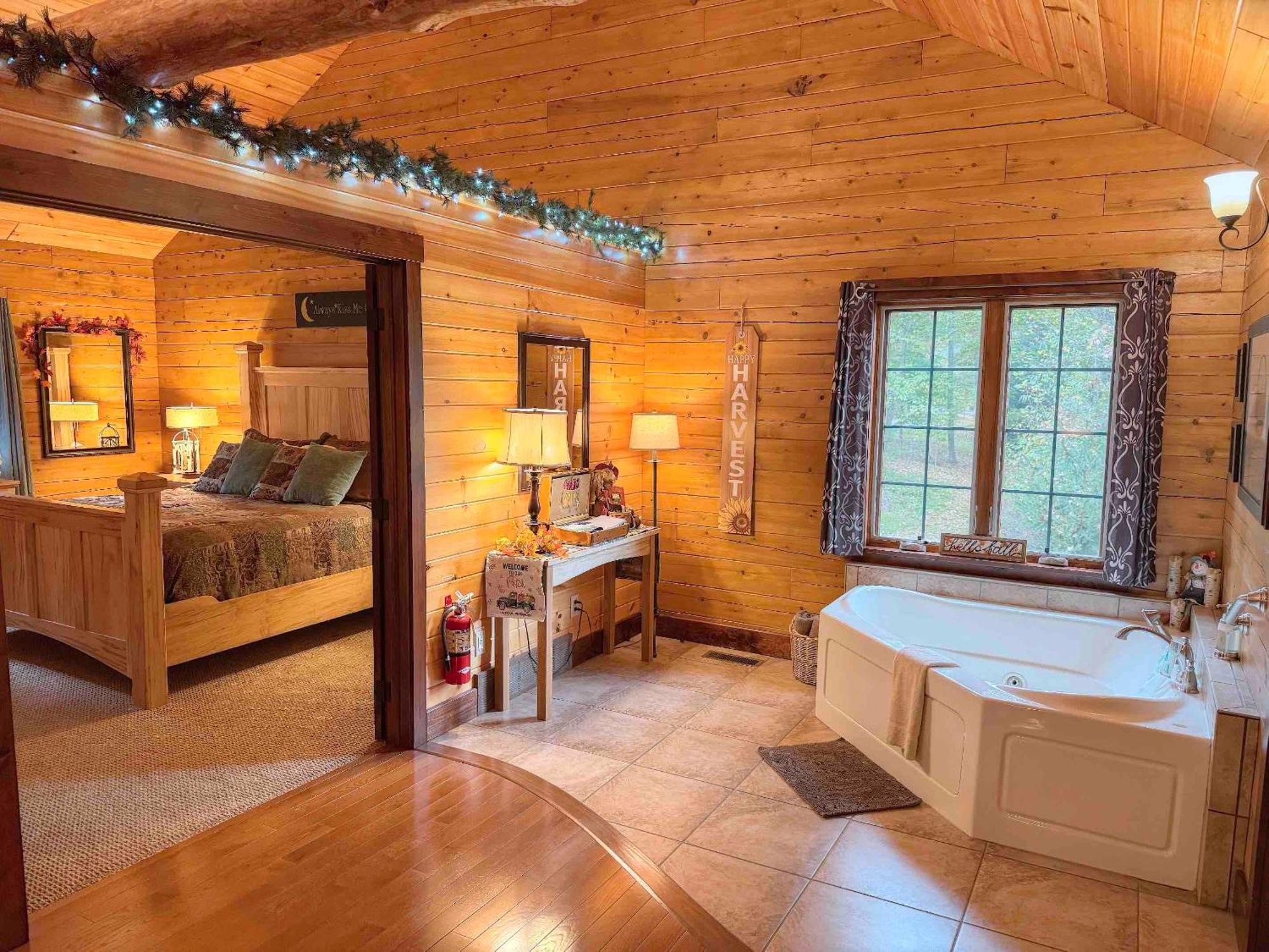 Ferngully Creek Cabins Millersburg Exterior photo