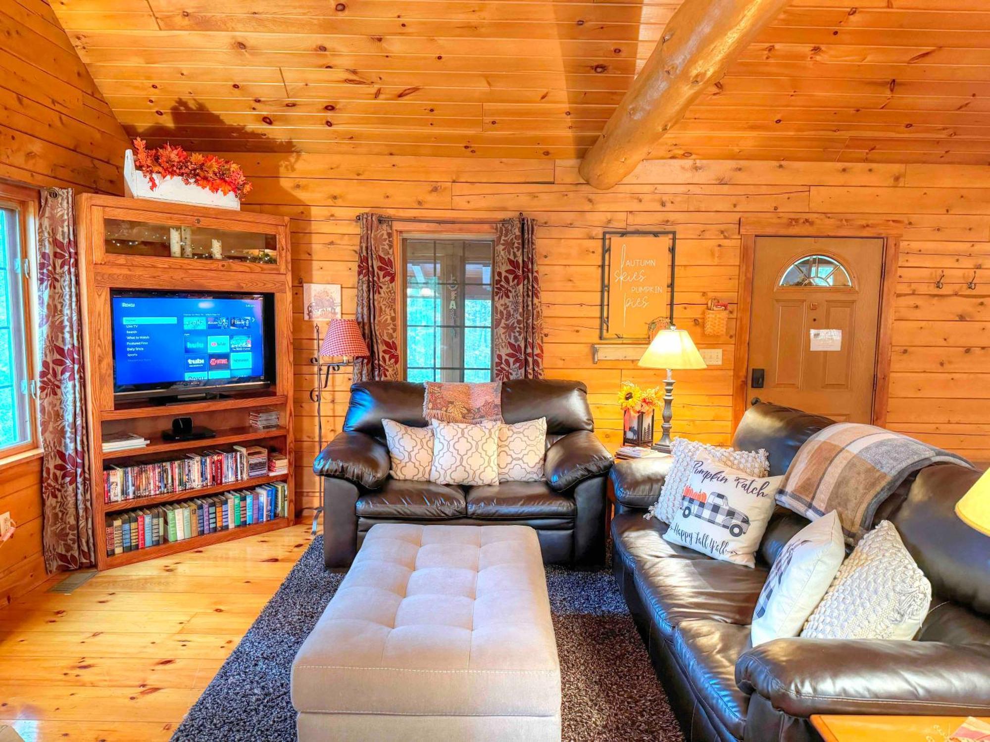 Ferngully Creek Cabins Millersburg Exterior photo