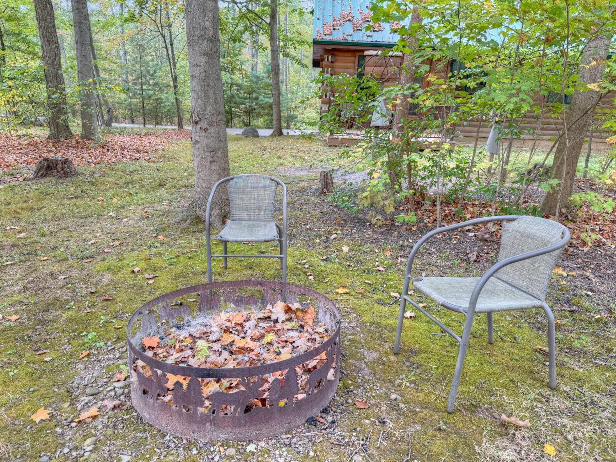 Ferngully Creek Cabins Millersburg Exterior photo